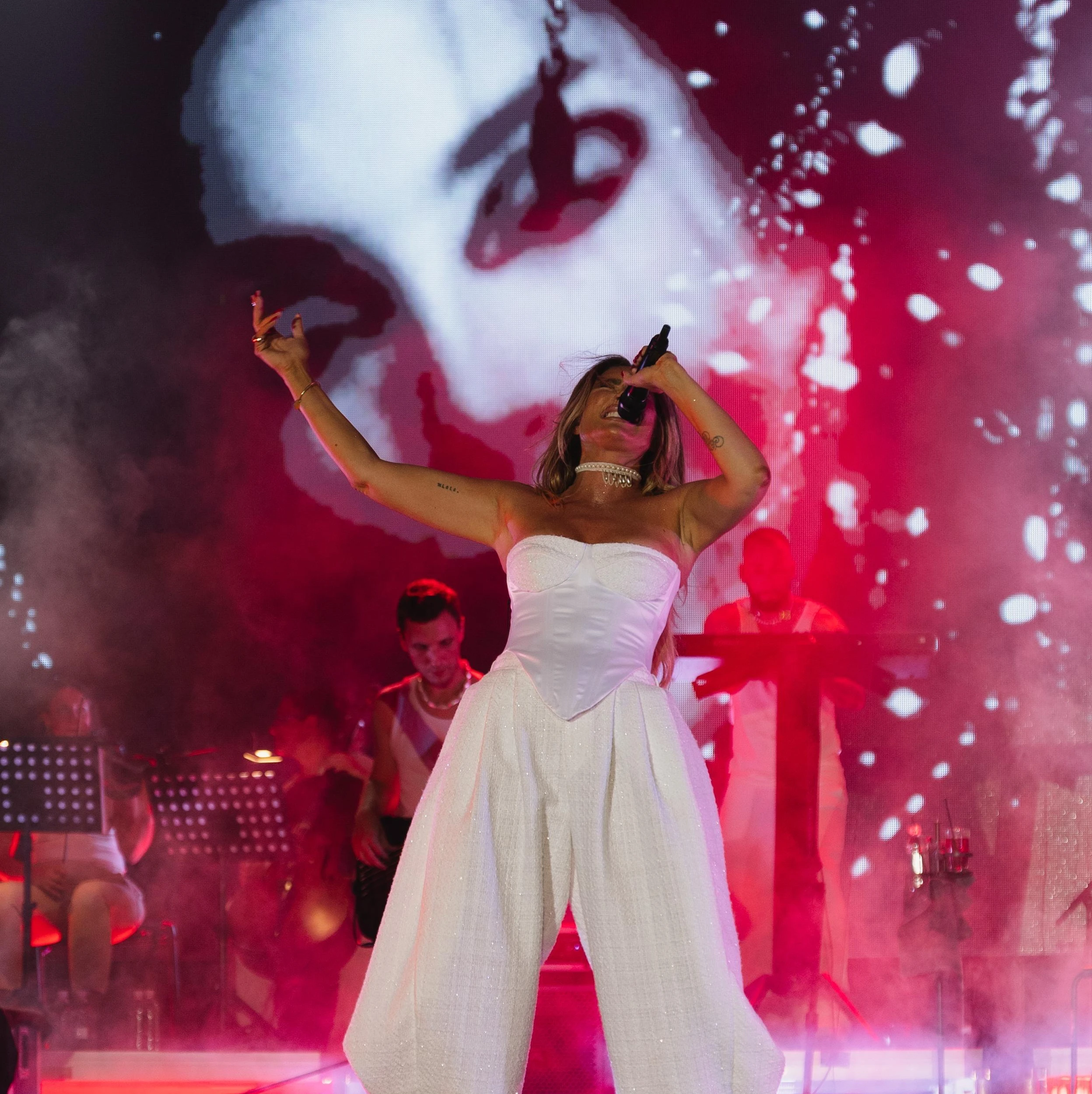 757182b6 E7ae 49b9 98da C1cc9c0073c8